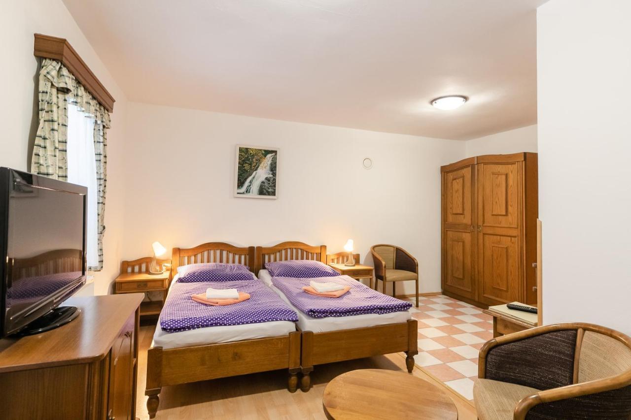 Hotel Perla Jizery Josefŭv Dŭl Kültér fotó