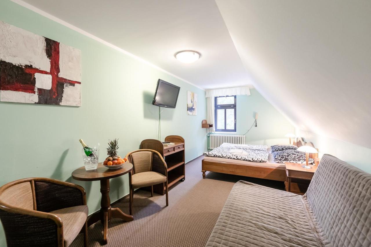 Hotel Perla Jizery Josefŭv Dŭl Kültér fotó