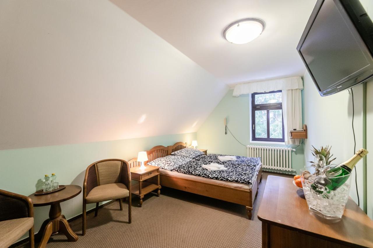 Hotel Perla Jizery Josefŭv Dŭl Kültér fotó
