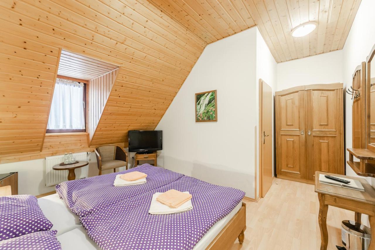 Hotel Perla Jizery Josefŭv Dŭl Kültér fotó