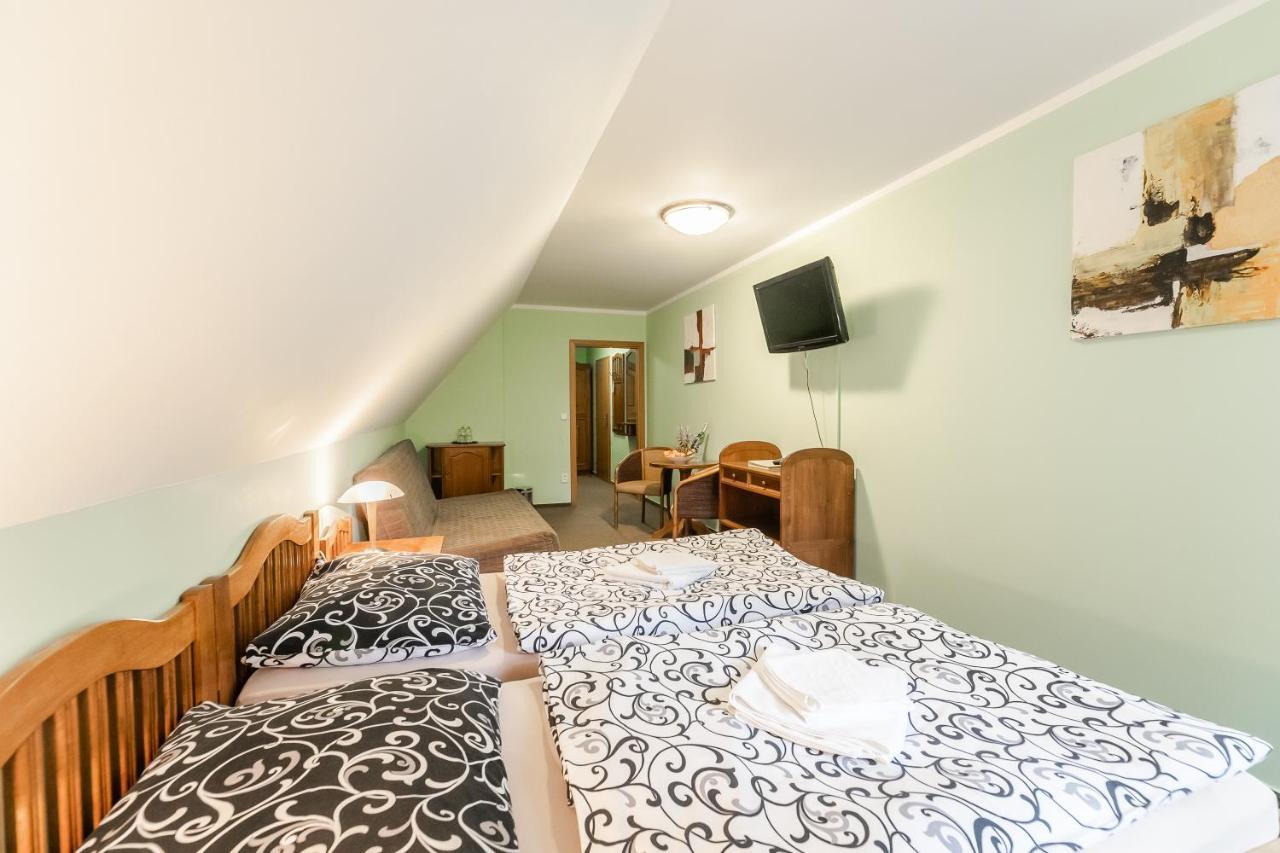 Hotel Perla Jizery Josefŭv Dŭl Kültér fotó
